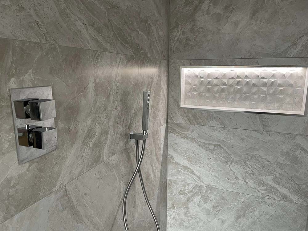 Shower nook